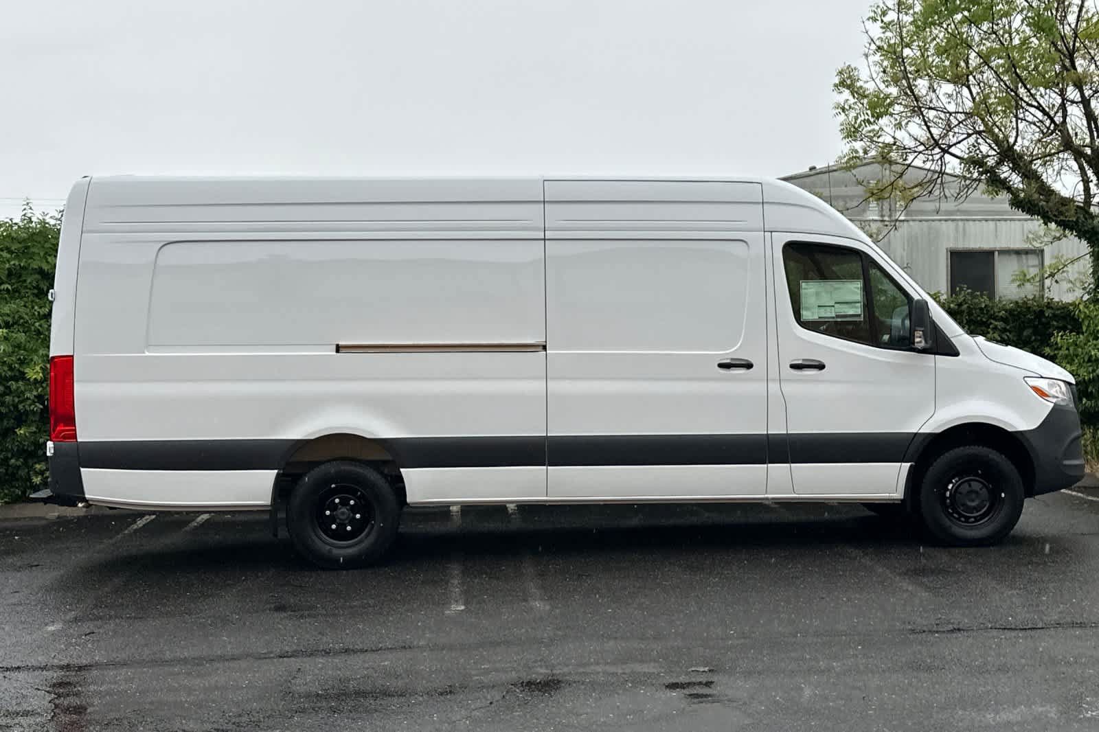 New 2026 Mercedes-Benz Sprinter 3500 image 2
