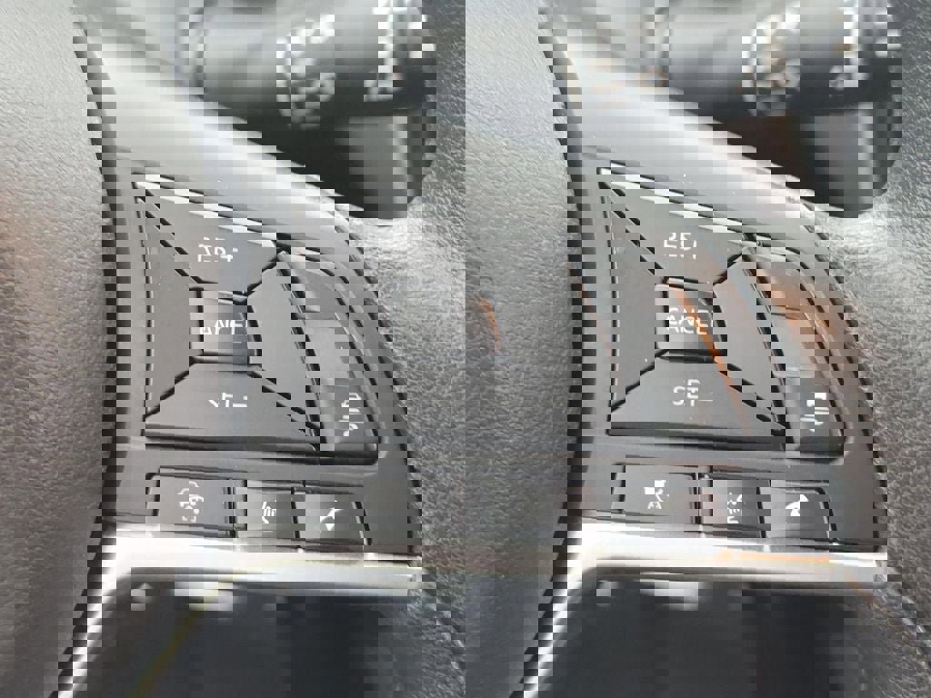 Certified 2023 Nissan Kicks SV image 17