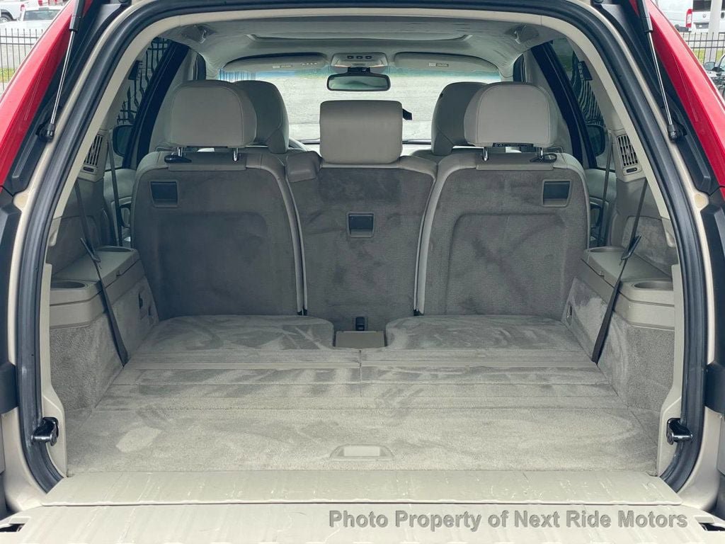 Used 2004 Volvo XC90 2.5T AWD/4WD image 27