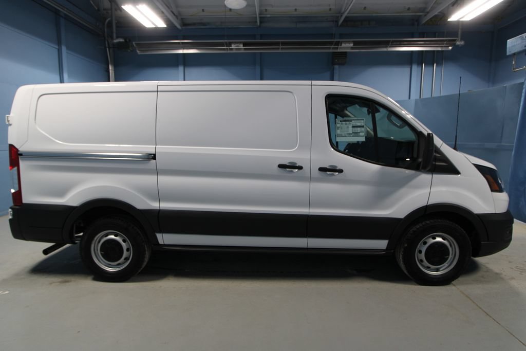 Used 2024 Ford Transit 150 Low Roof RWD image 30
