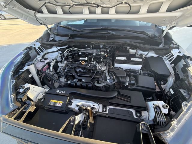 Certified 2025 Toyota Corolla Cross LE w/ Moonroof Package FWD image 33