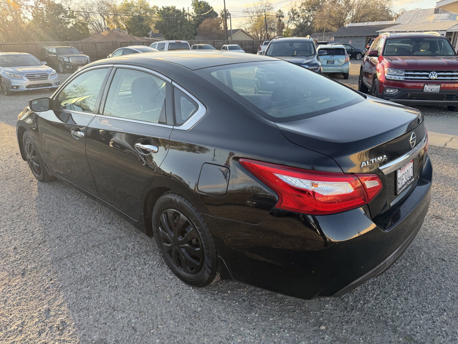 Used 2017 Nissan Altima 2.5 S w/ Power Driver Seat Package FWD image 7