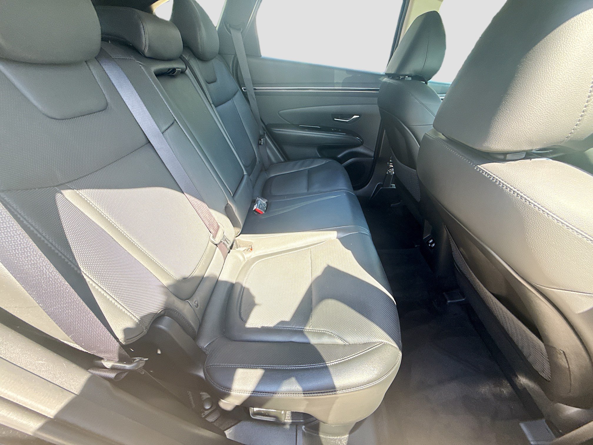 Used 2024 Hyundai Tucson Limited AWD/4WD image 26