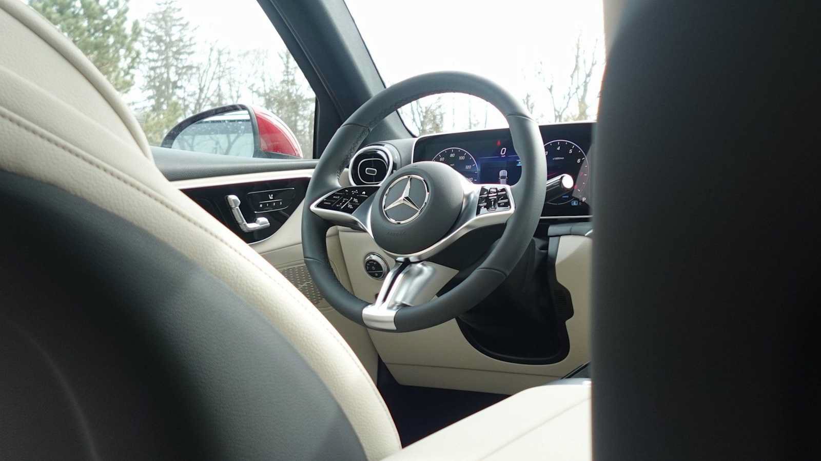 Used 2026 Mercedes-Benz GLC 300 4MATIC image 46