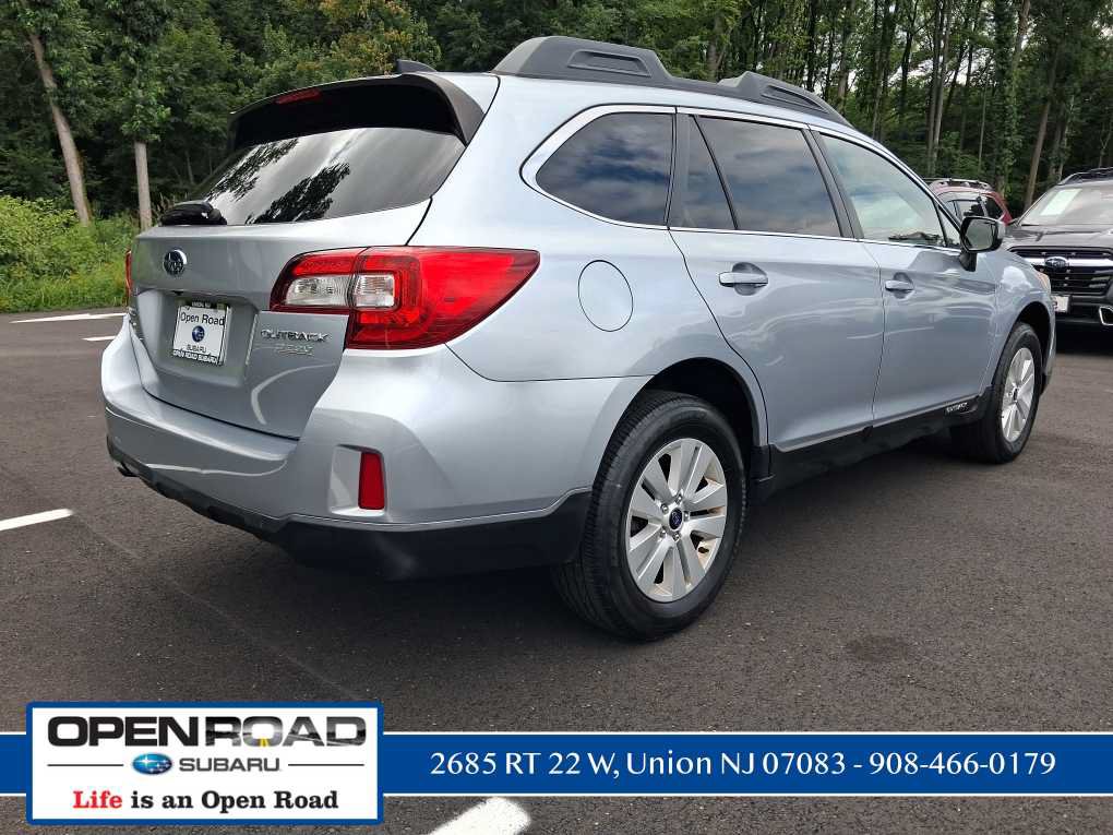 Used 2016 Subaru Outback 2.5i Premium AWD/4WD image 3