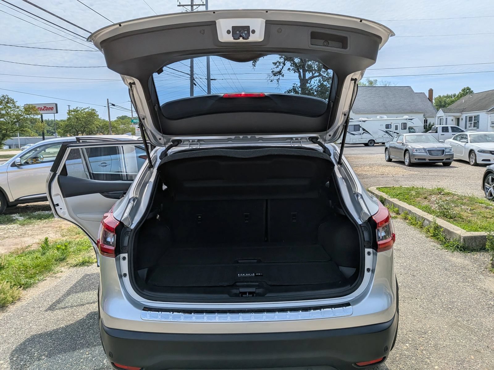 Used 2020 Nissan Rogue Sport SV w/ All-Weather Package AWD/4WD image 27