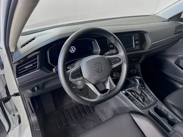 Used 2024 Volkswagen Jetta SE FWD image 20