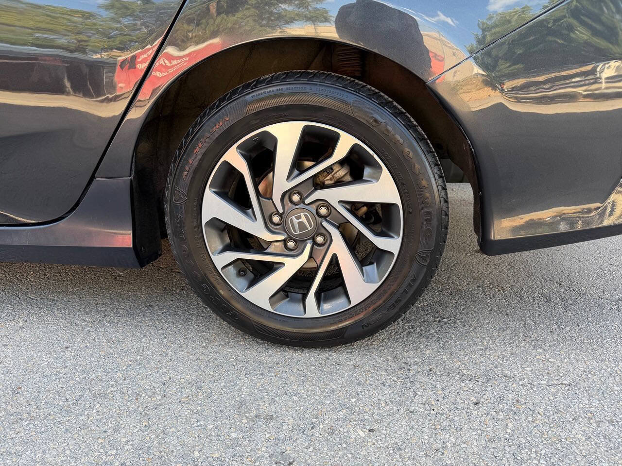Used 2018 Honda Civic EX image 18