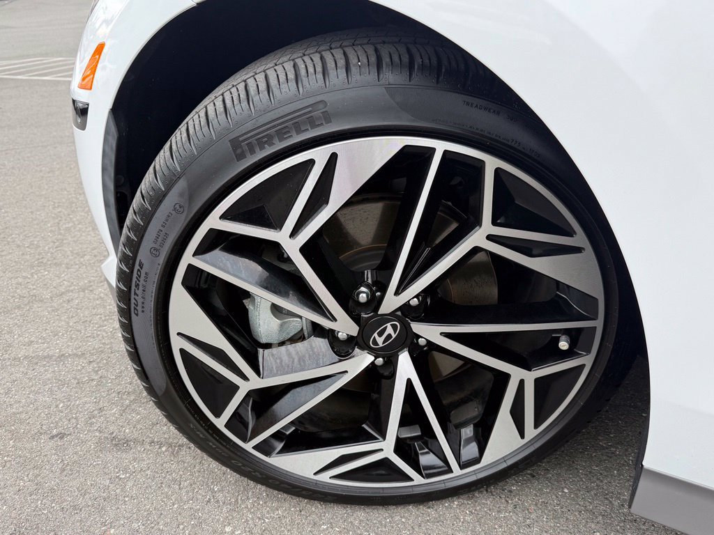 Used 2023 Hyundai Ioniq 6 Limited AWD/4WD image 37