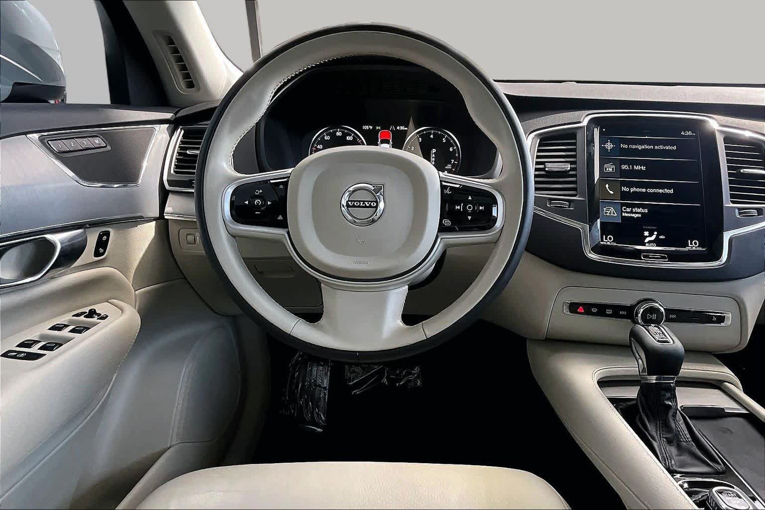 Used 2021 Volvo XC90 T5 Momentum w/ Protection Package Premier FWD image 6