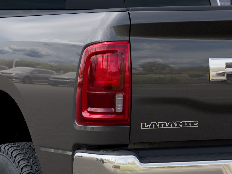 New 2026 RAM 2500 Laramie w/ Towing Technology Group AWD/4WD image 10