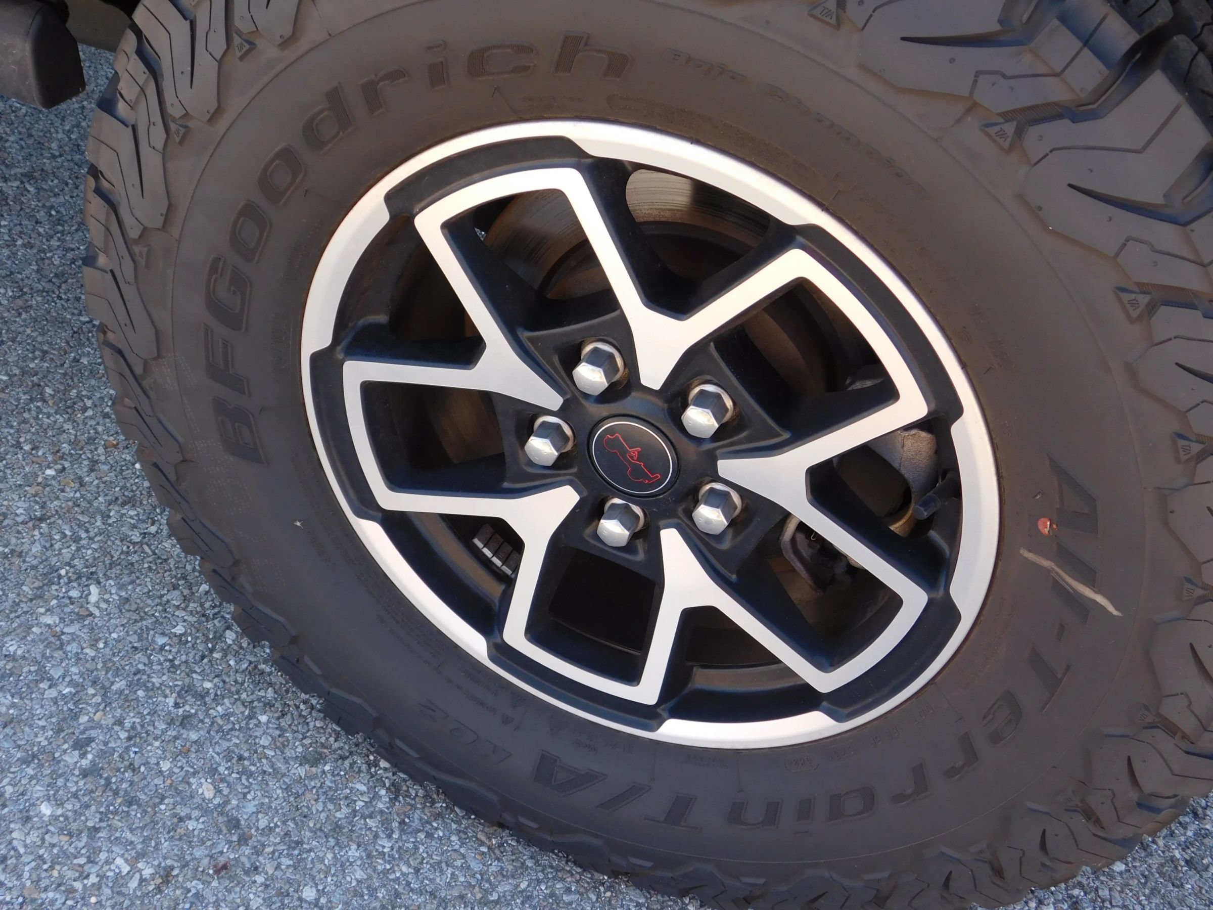 Used 2025 Jeep Wrangler Unlimited Rubicon AWD/4WD image 8