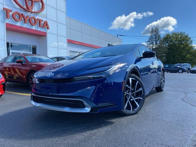 New 2025 Toyota Prius Plug-In Hybrid FWD image 1