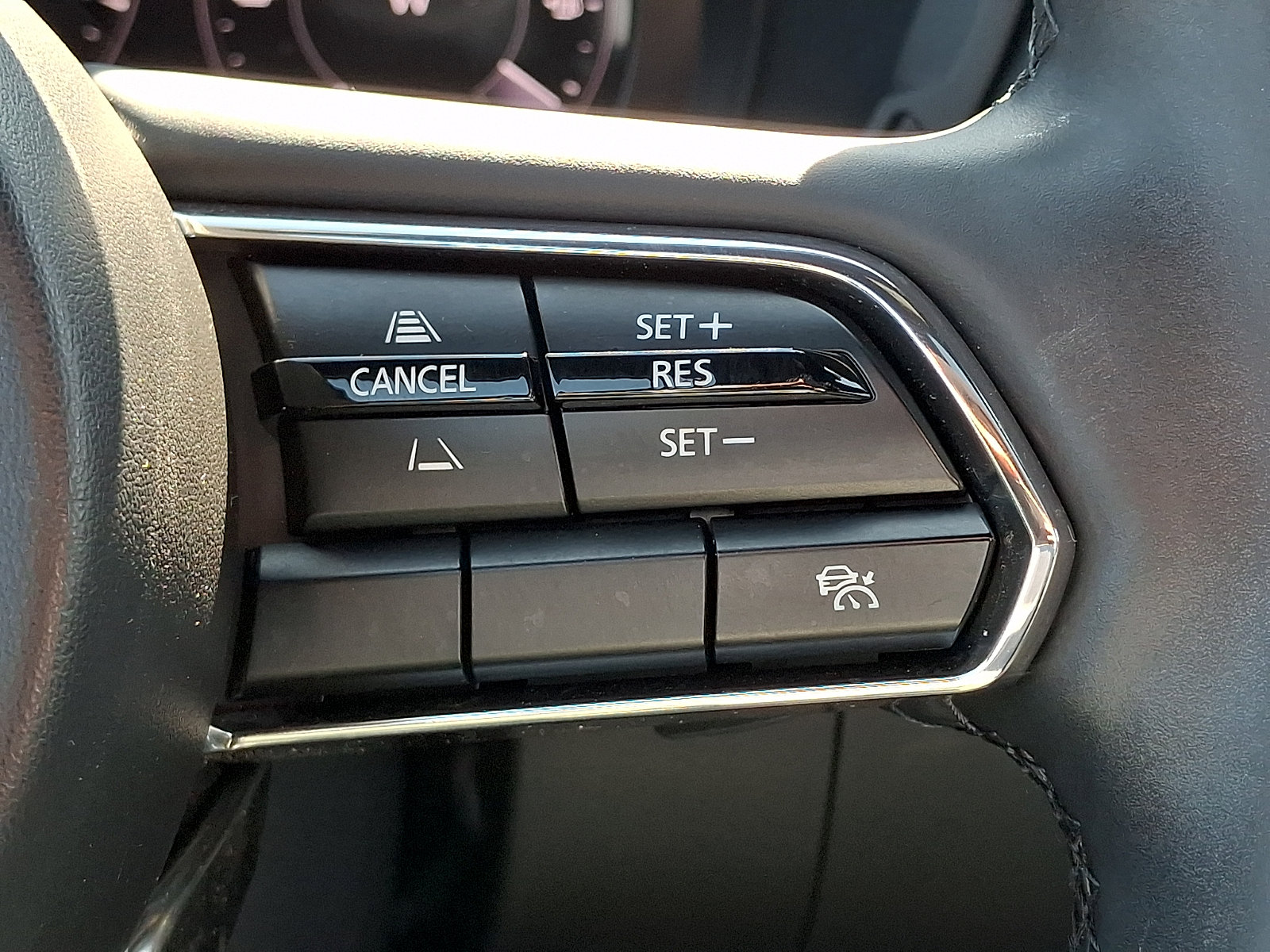 Certified 2024 MAZDA CX-90 Plug-In Hybrid w/ Premium Plus AWD/4WD image 28