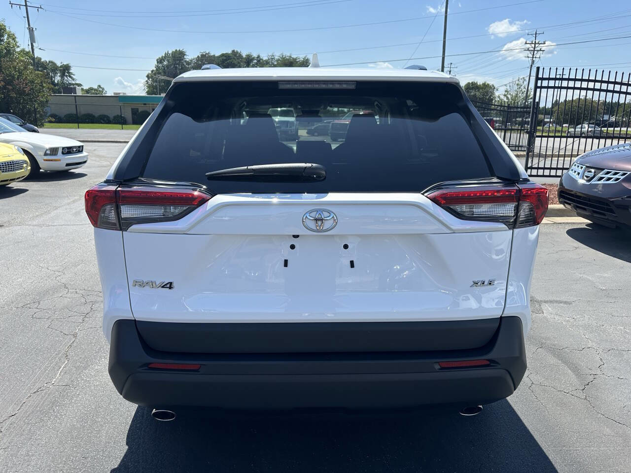 Used 2024 Toyota RAV4 XLE image 6