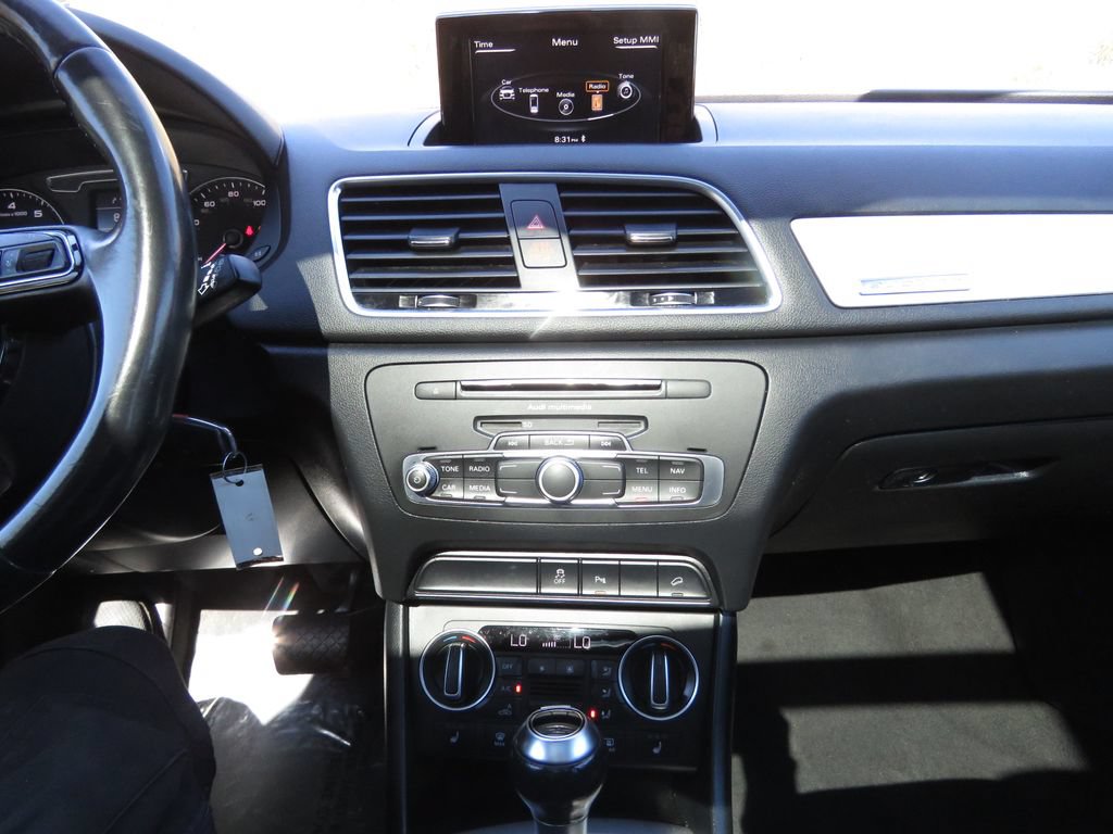 Used 2018 Audi Q3 2.0T Premium AWD/4WD image 24