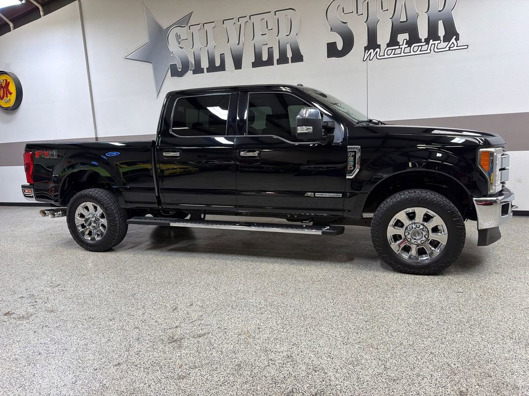 Used 2017 Ford F250 Lariat w/ Lariat Ultimate Package AWD/4WD image 33