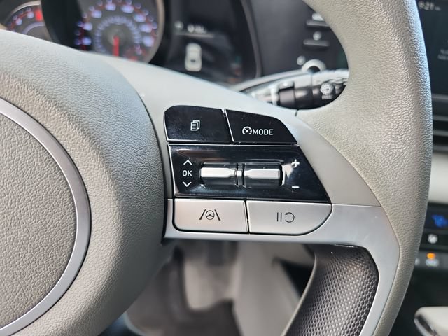 Used 2021 Hyundai Elantra SEL FWD image 21