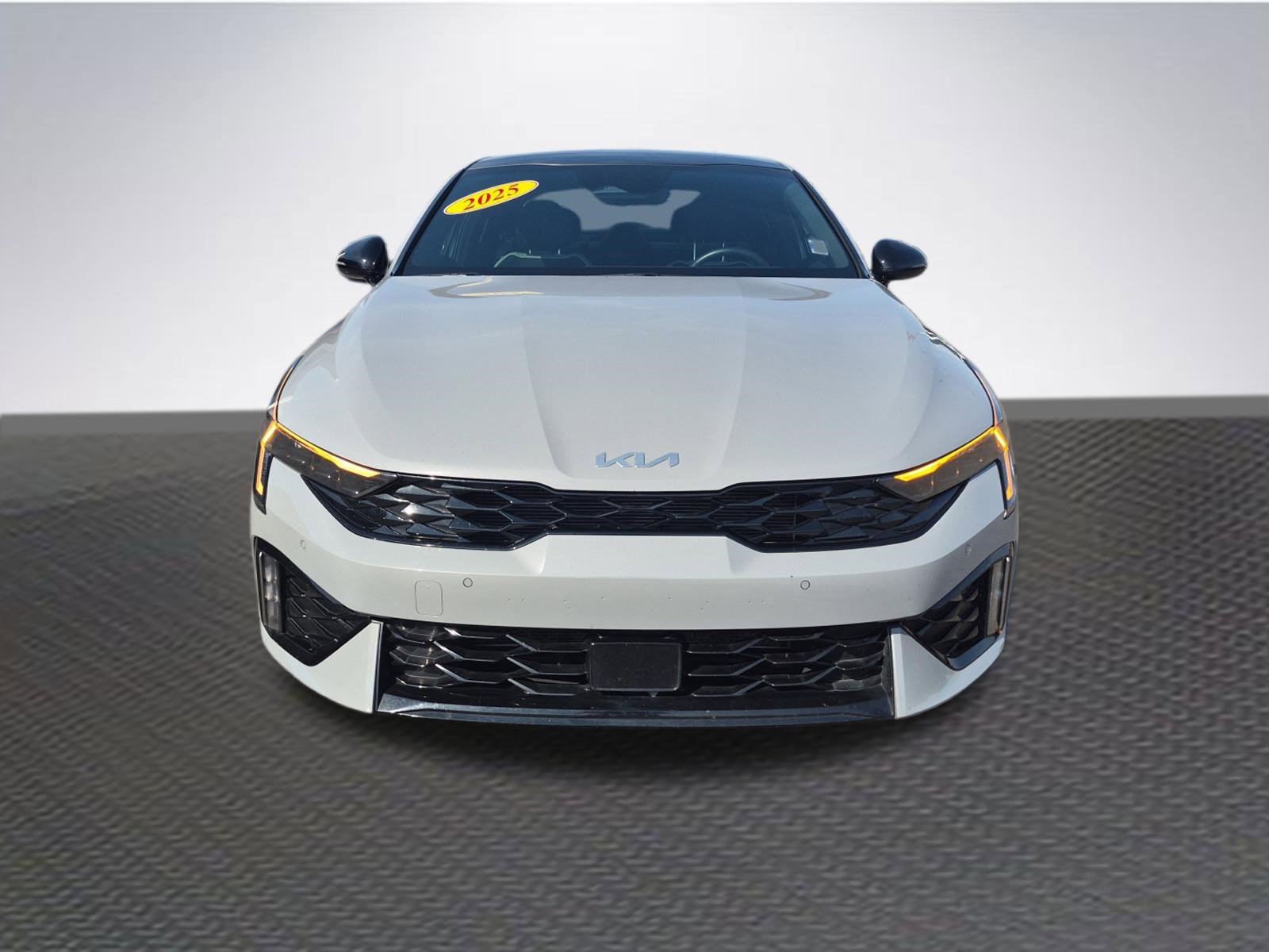 Used 2025 Kia K5 GT-Line w/ GT-Line Premium Package image 2