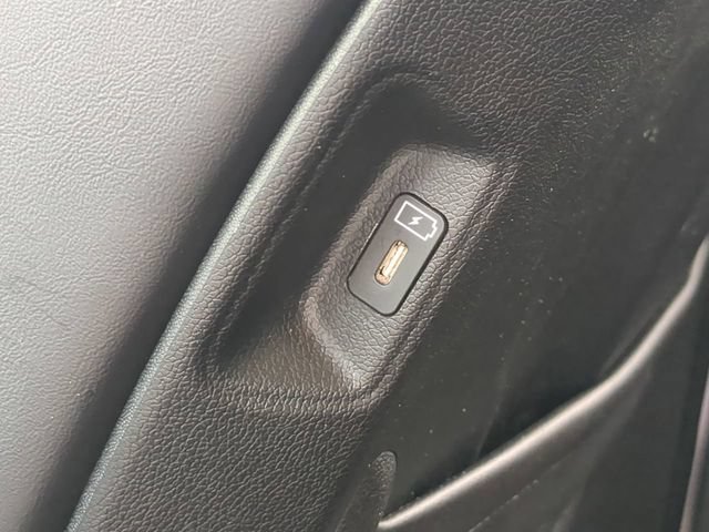 Used 2024 Kia Sorento S FWD image 17