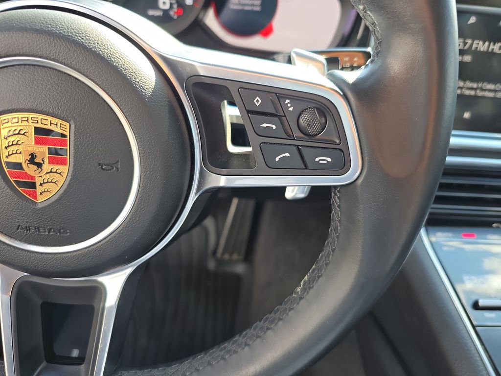 Used 2017 Porsche Panamera 4S image 25