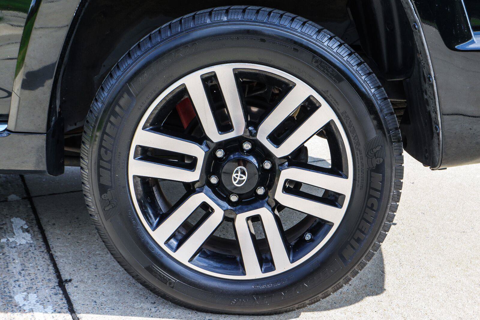 Used 2014 Toyota 4Runner Limited AWD/4WD image 21