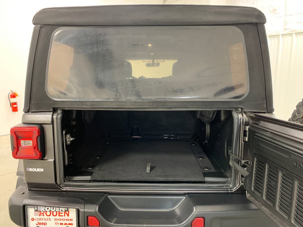 Used 2018 Jeep Wrangler Unlimited Rubicon image 19