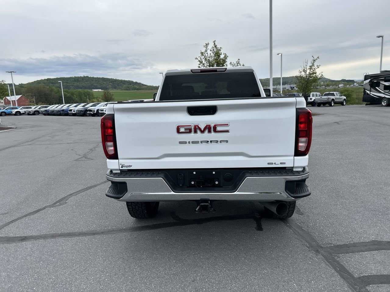 Used 2025 GMC Sierra 2500 SLE w/ SLE Convenience Package AWD/4WD image 6