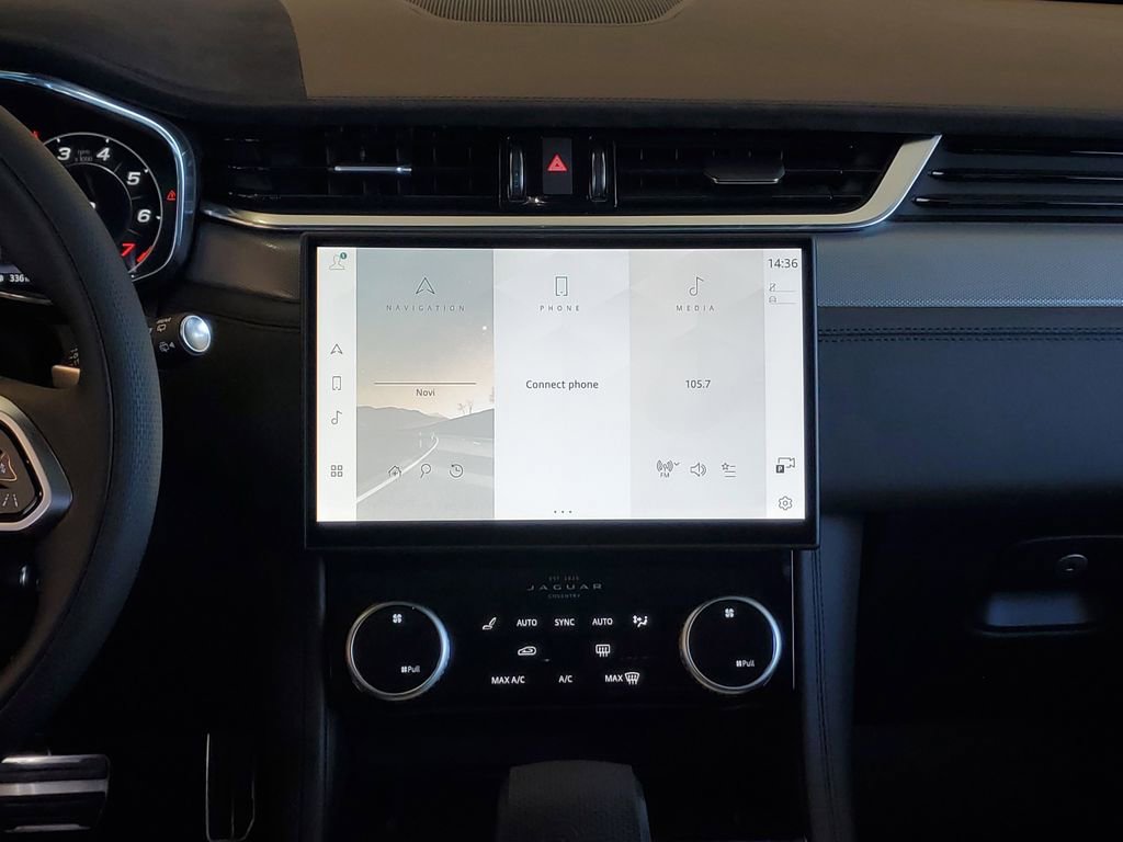 New 2026 Jaguar F-PACE SVR image 28