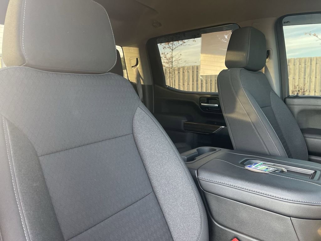 Used 2021 Chevrolet Silverado 1500 LT Trail Boss image 31