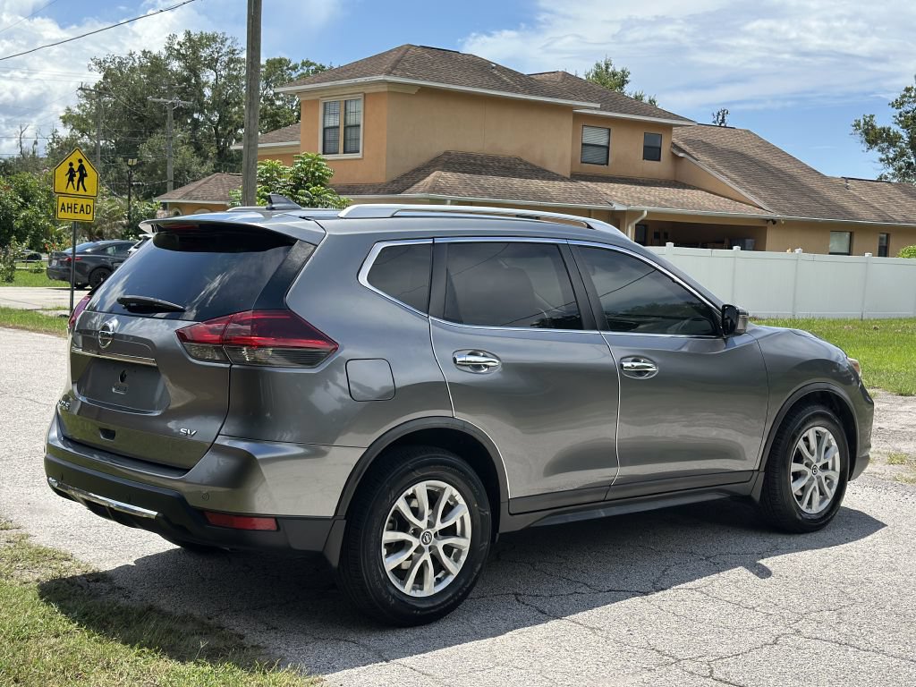 Used 2020 Nissan Rogue SV FWD image 14