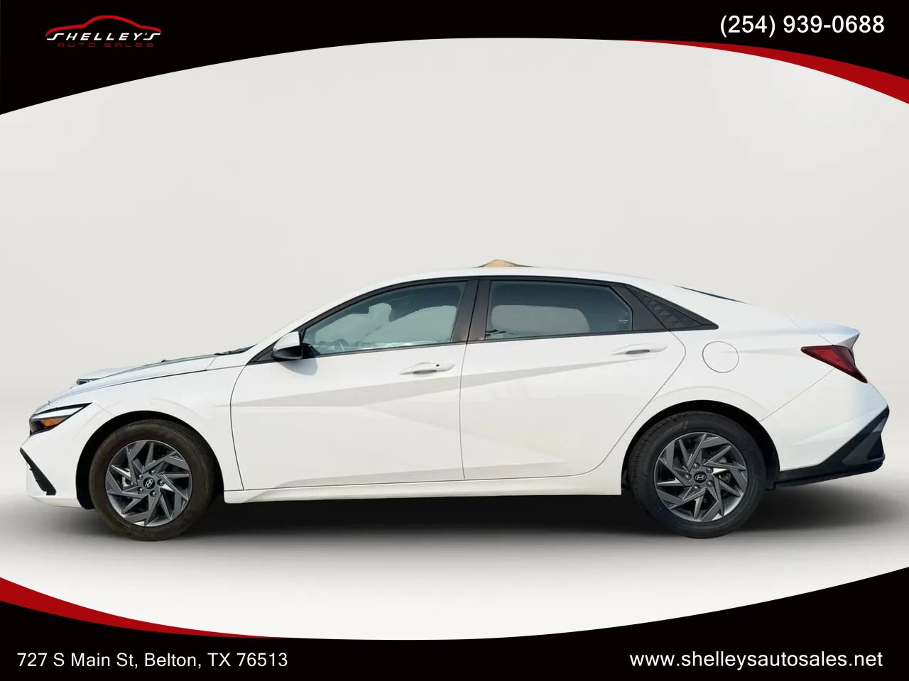 Used 2024 Hyundai Elantra SEL FWD image 1