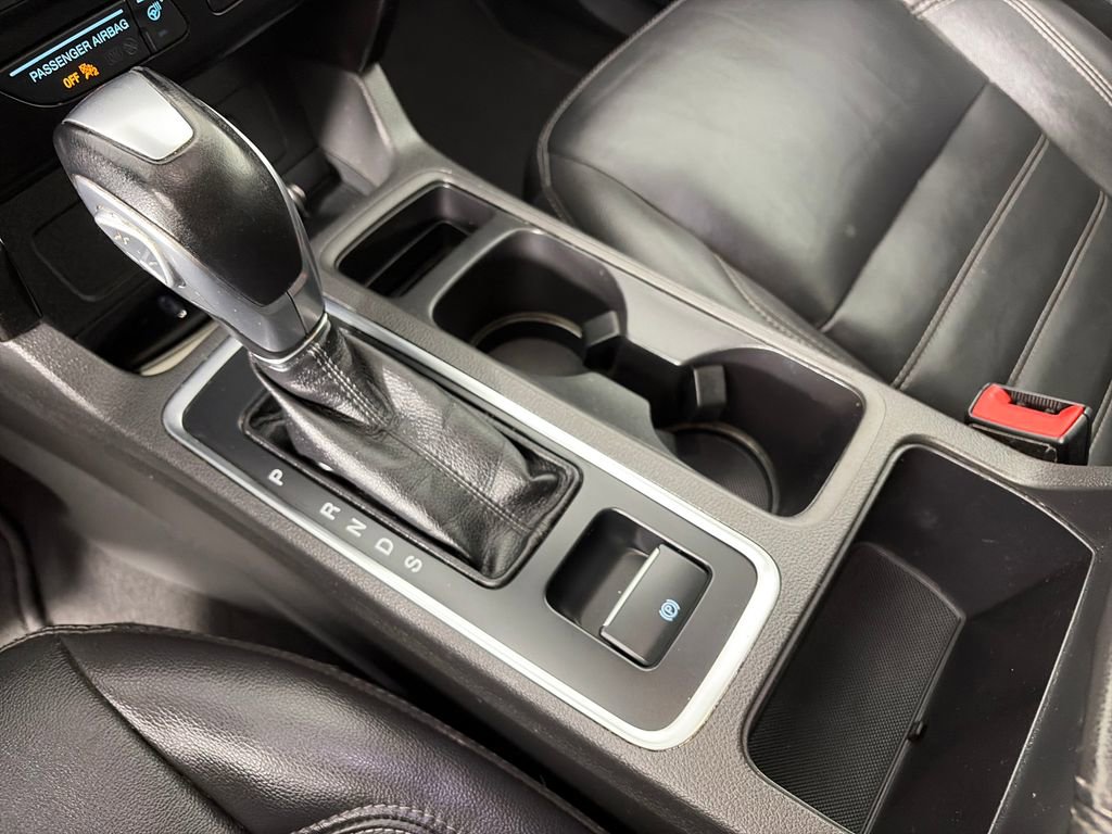 Certified 2019 Ford Escape Titanium AWD/4WD image 22