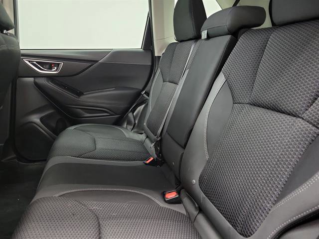 Used 2023 Subaru Forester Premium image 11