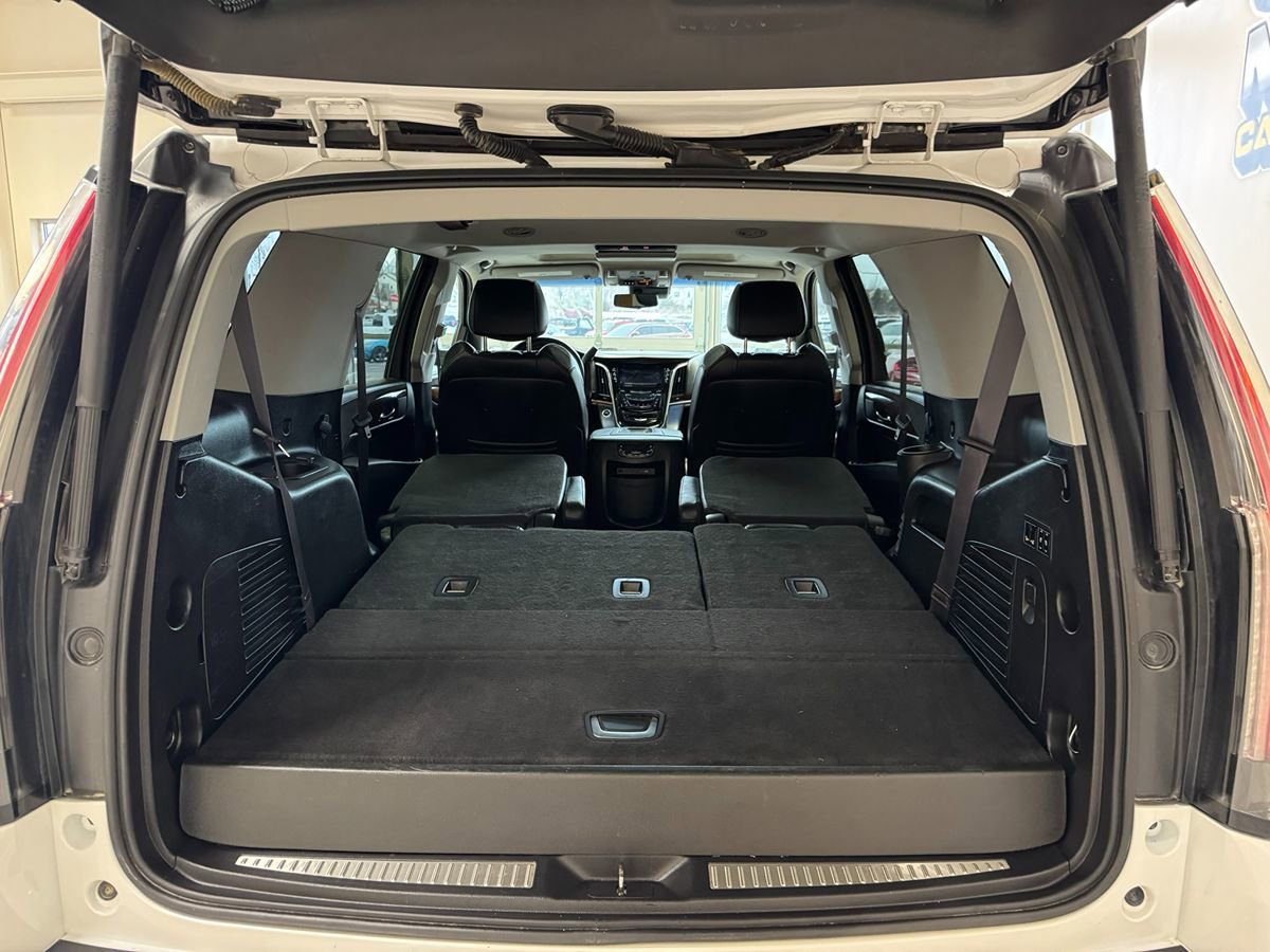 Used 2017 Cadillac Escalade Premium Luxury AWD/4WD image 56