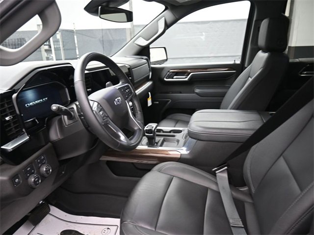 New 2026 Chevrolet Silverado 1500 RST w/ Dark Appearance Package image 8