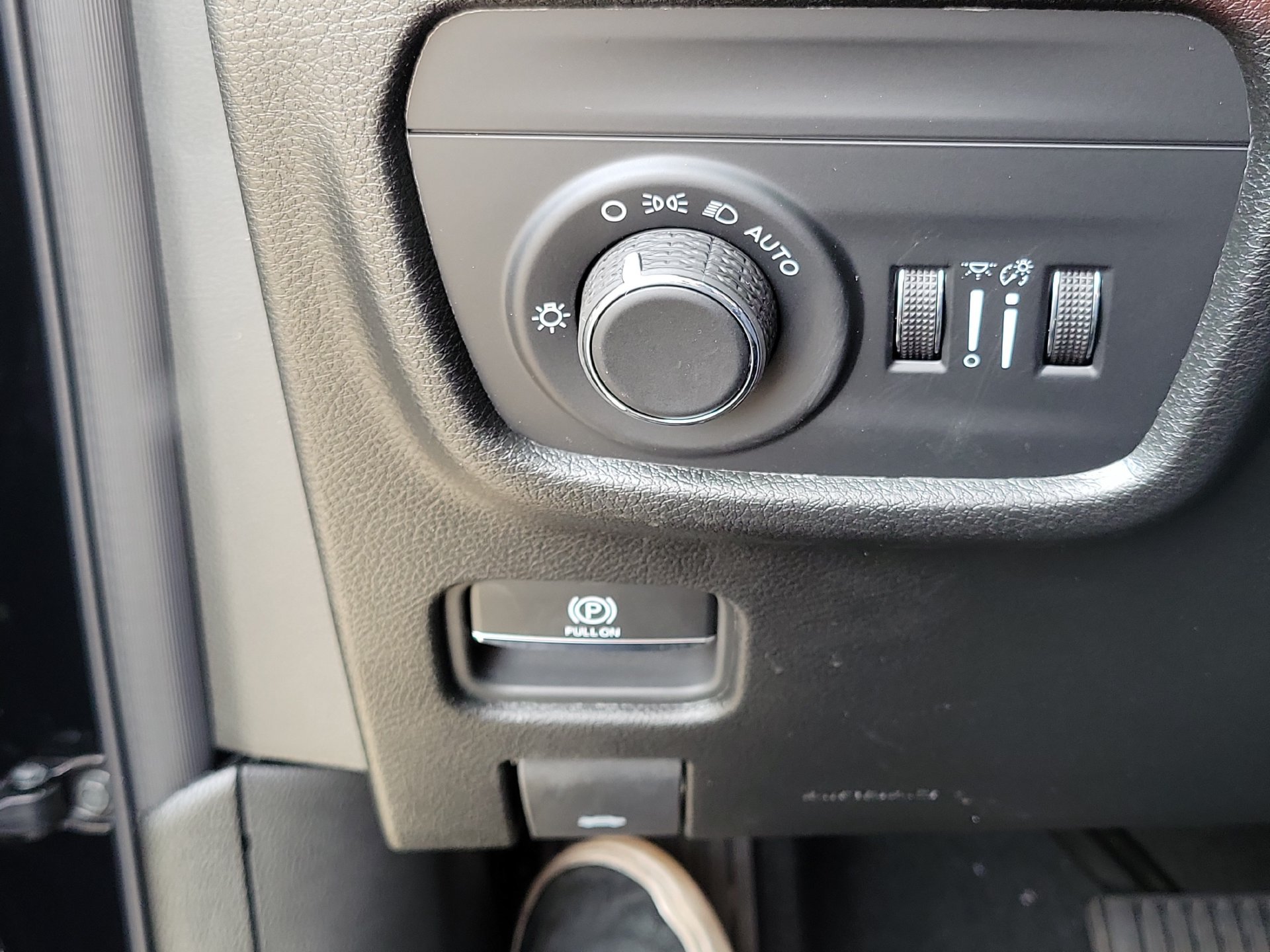 New 2026 Jeep Grand Cherokee Altitude AWD/4WD image 8