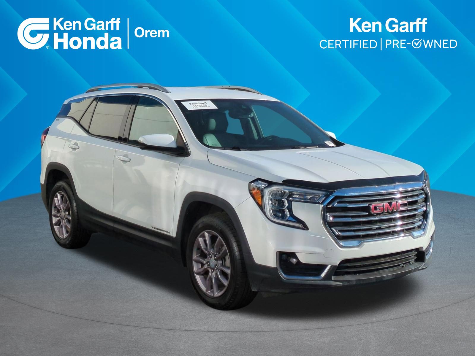 Used 2023 GMC Terrain SLT image 1