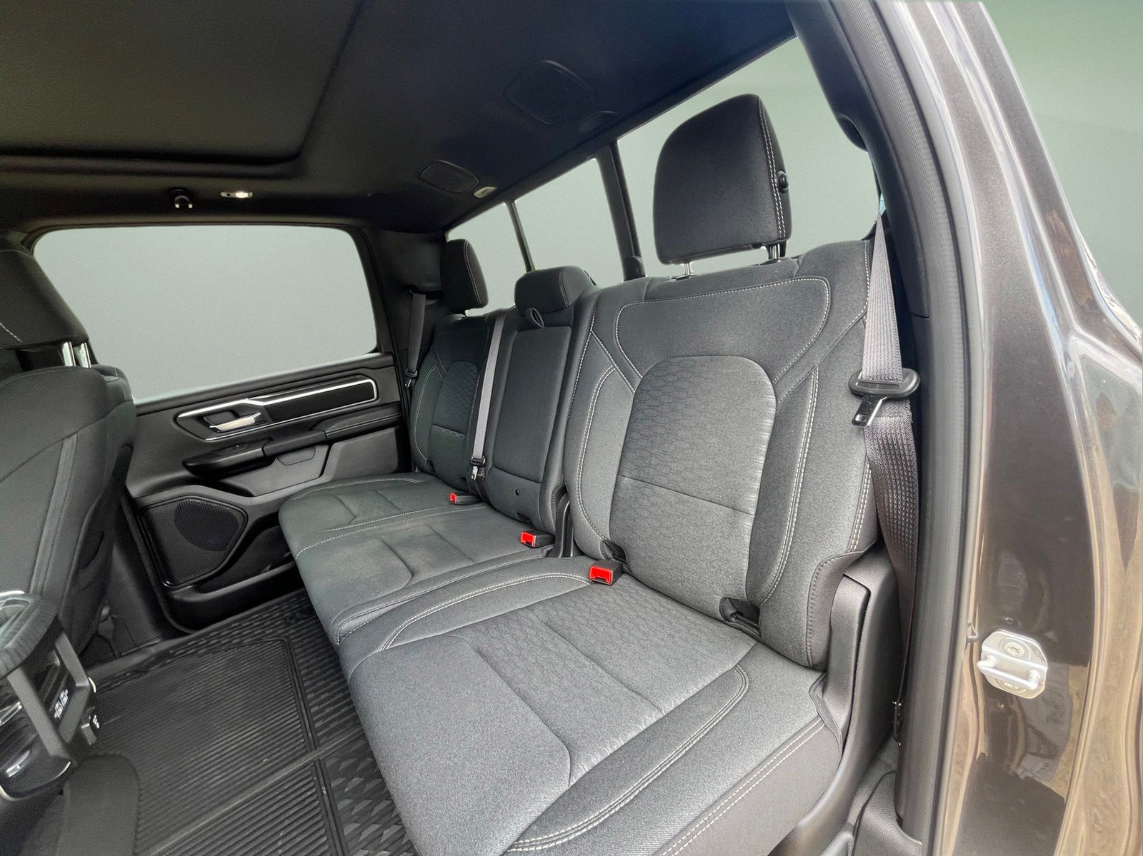 Used 2025 RAM 1500 Big Horn AWD/4WD image 29
