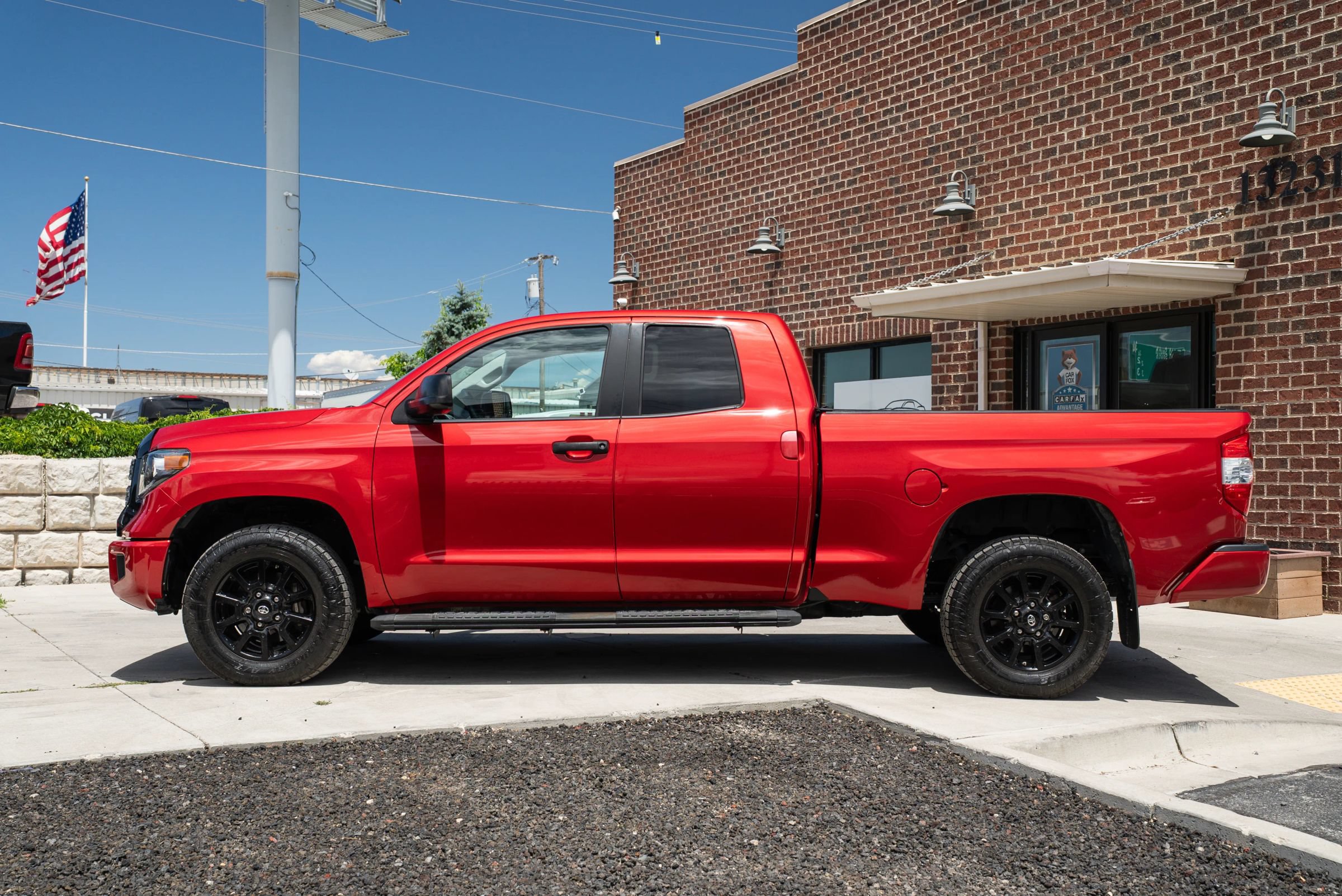 Used 2019 Toyota Tundra SR5 w/ SX Package AWD/4WD image 3