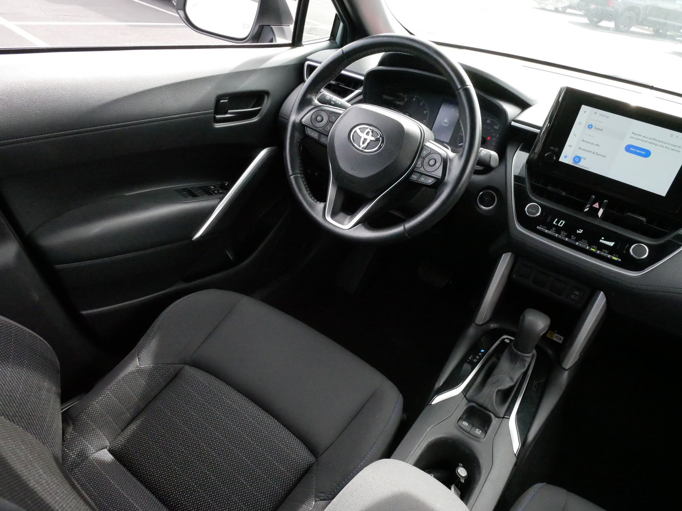 Certified 2023 Toyota Corolla Cross AWD Hybrid image 9