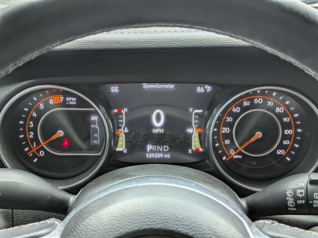 Used 2018 Jeep Wrangler Unlimited Sahara w/ Cold Weather Group AWD/4WD image 31