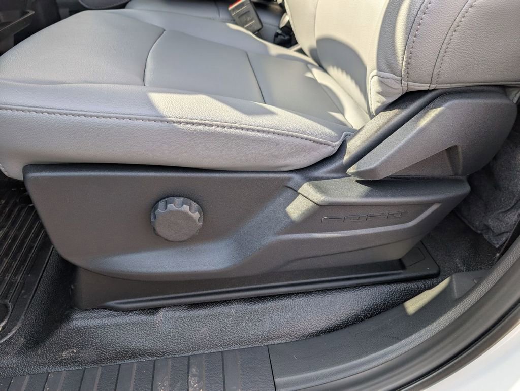 New 2026 Ford F550 4x4 Regular Cab Super Duty image 21