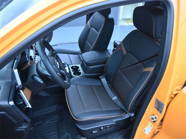 New 2026 GMC Canyon AT4 w/ AT4 Premium Package image 11