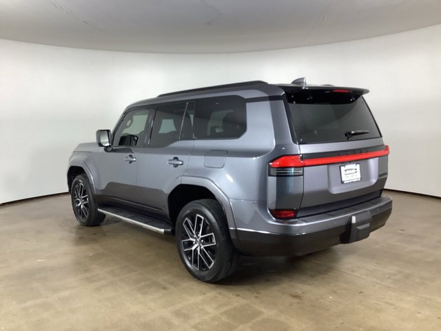 Used 2024 Lexus GX 550 w/ Accessory Package (Z1) AWD/4WD image 7