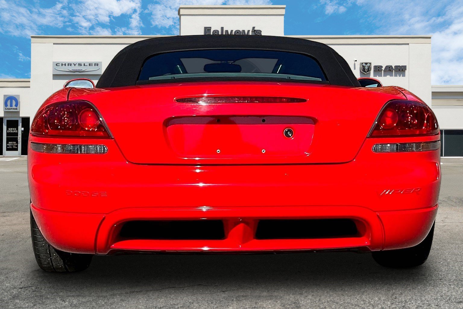 Used 2003 Dodge Viper SRT-10 image 4