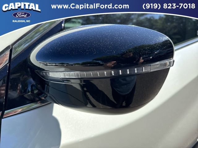 Used 2023 Nissan Murano SV w/ SV Midnight Edition Package FWD image 12