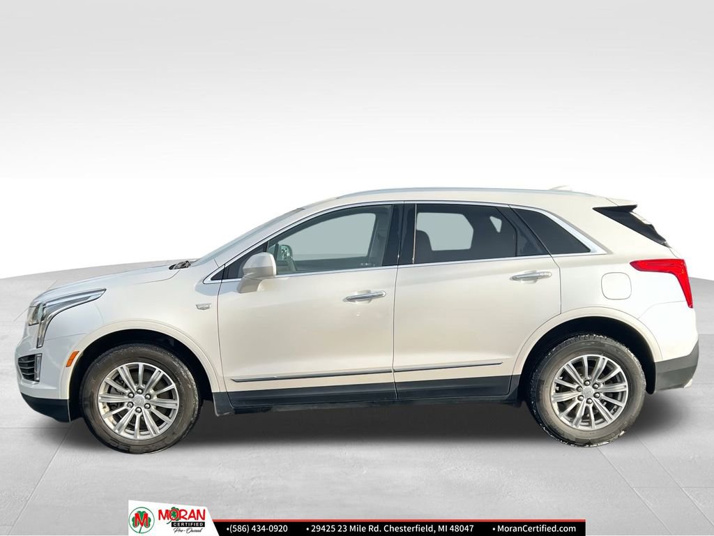 Used 2018 Cadillac XT5 Luxury w/ Driver Awareness Package image 2