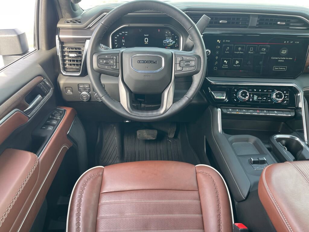 Used 2025 GMC Sierra 2500 Denali Ultimate w/ Max Trailering Package image 2