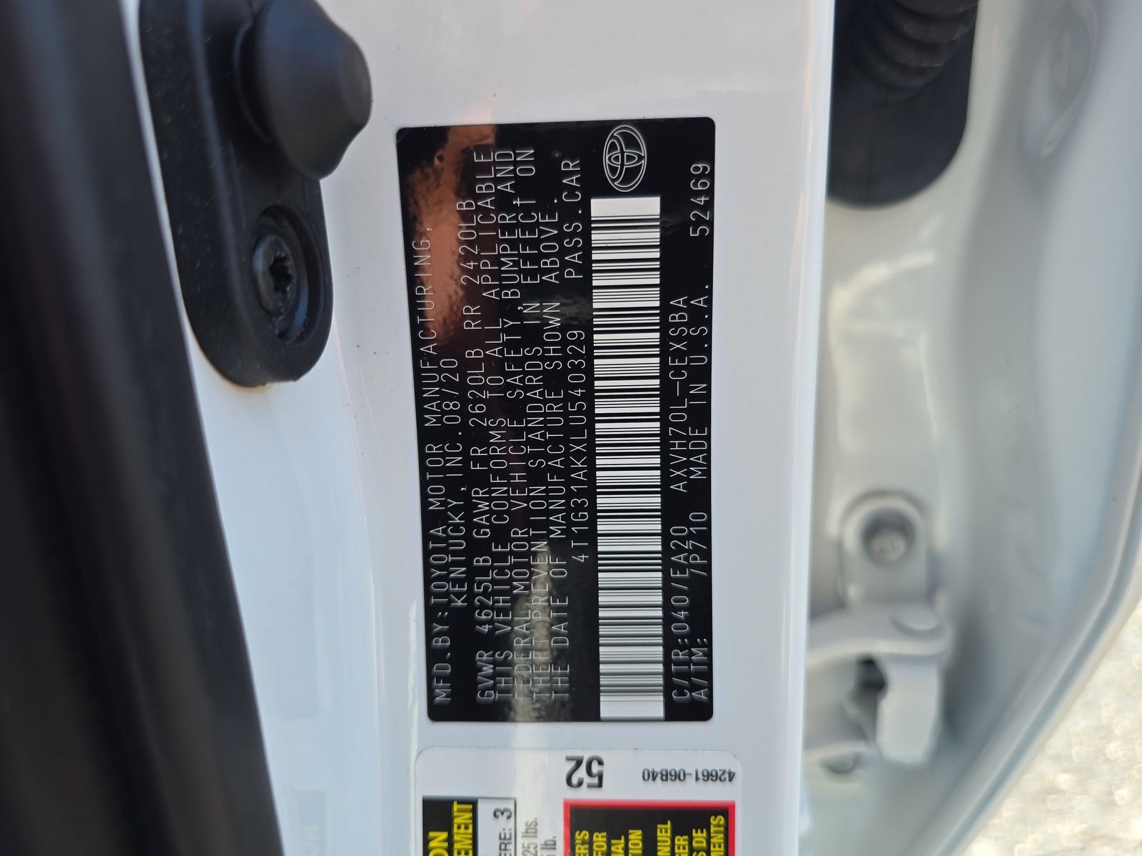 Used 2020 Toyota Camry SE FWD image 31